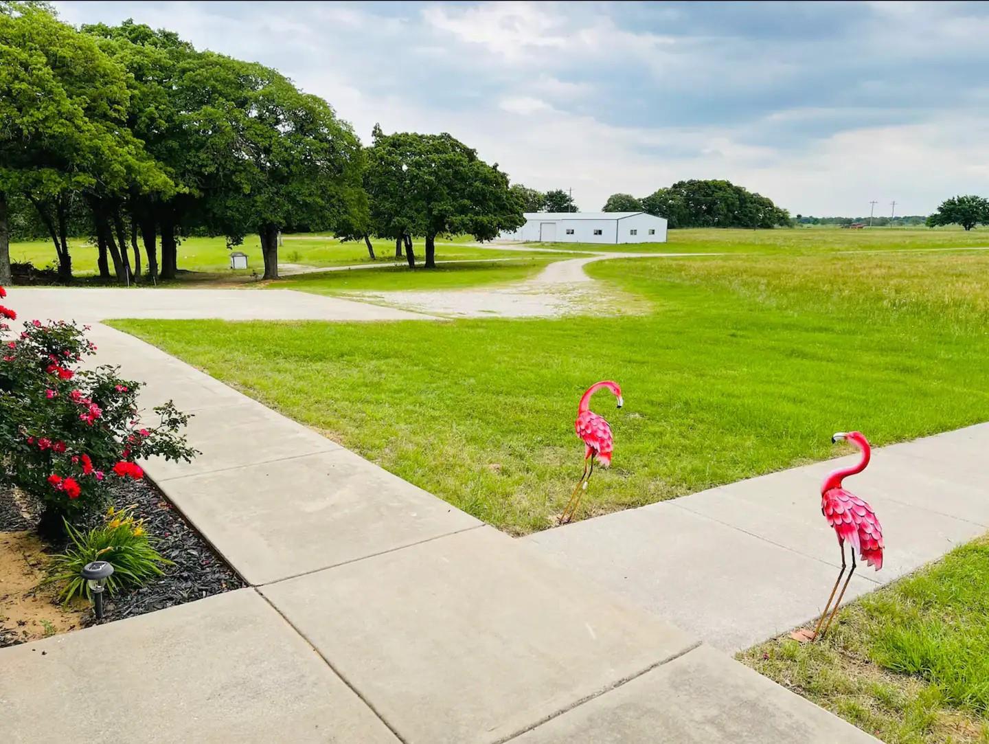 FOR SALE: 207 Emberson Chapel Rd, Pilot Point, TX